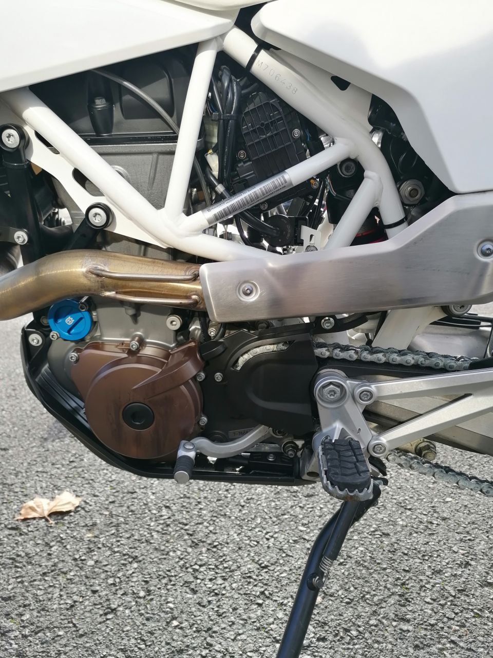 HUSQVARNA 701 SUPERMOTO 4