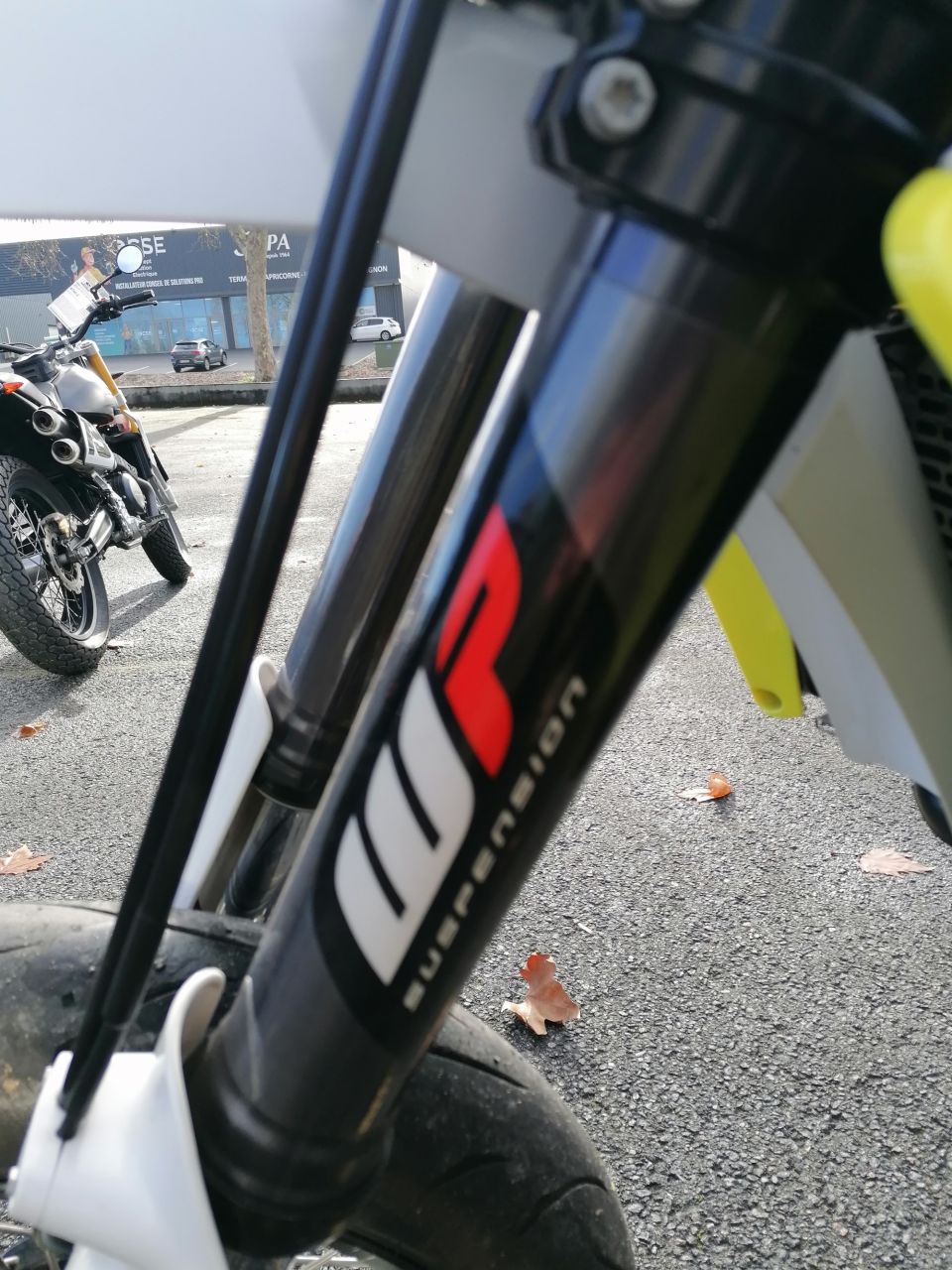 HUSQVARNA 701 SUPERMOTO 4