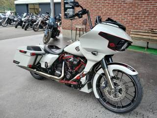 HARLEY-DAVIDSON TOURING ROAD GLIDE 1923 CVO - 2020