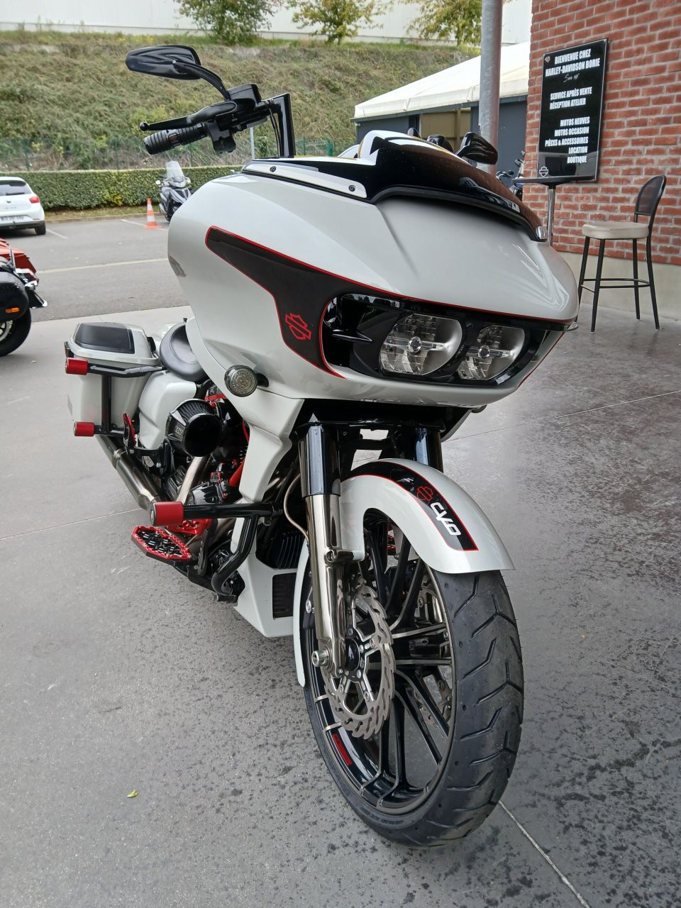 HARLEY-DAVIDSON TOURING ROAD GLIDE 1923 CVO 4