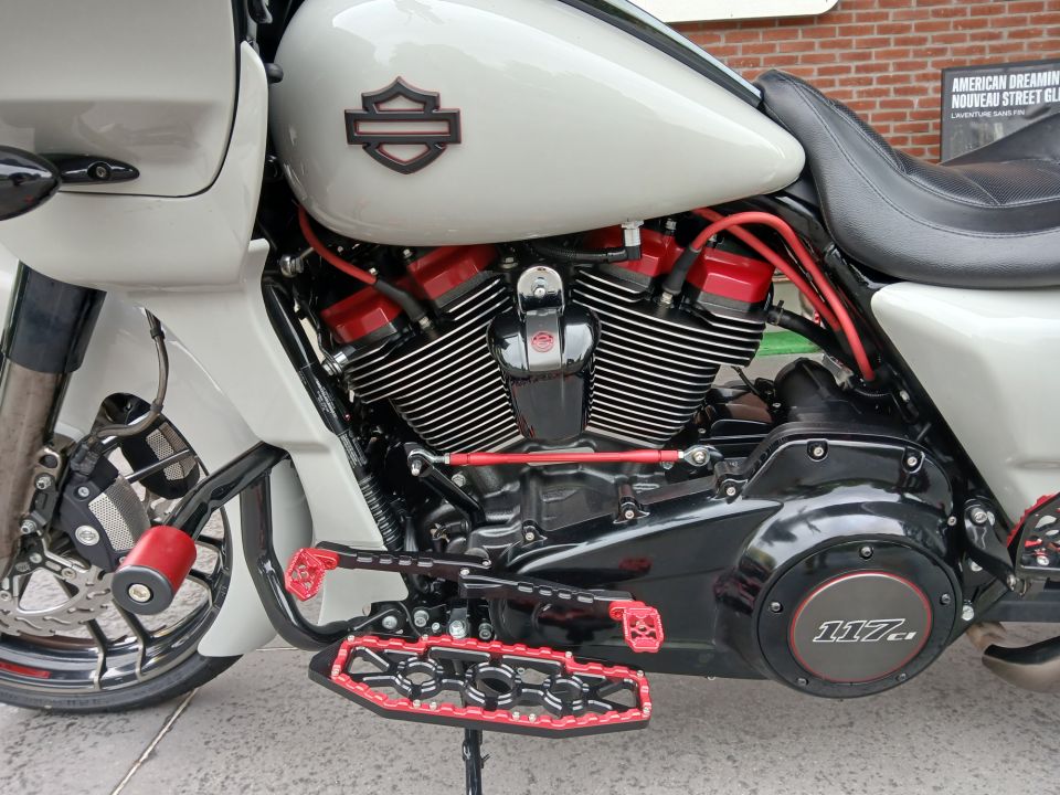 HARLEY-DAVIDSON TOURING ROAD GLIDE 1923 CVO 4