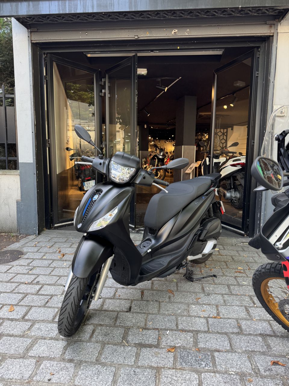 PIAGGIO MEDLEY 125 Iget 4