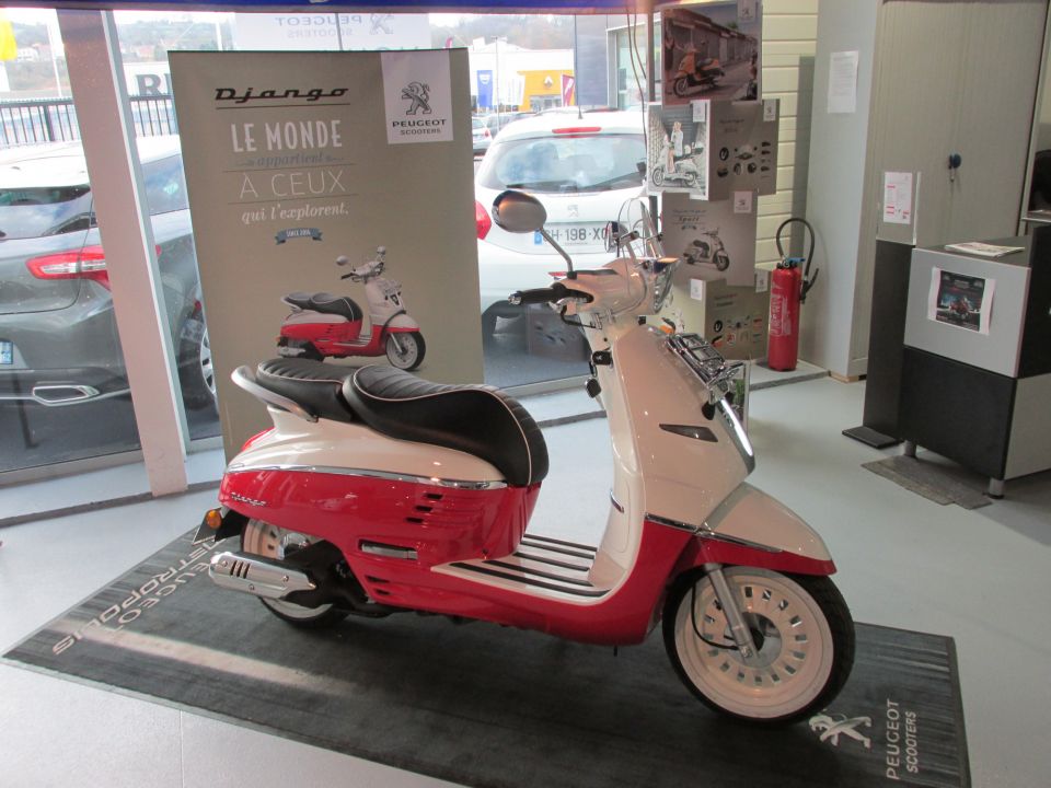 PEUGEOT DJANGO 125 4