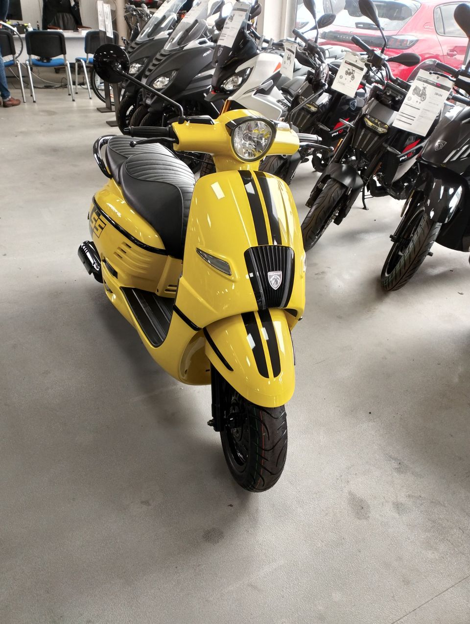 PEUGEOT DJANGO 125 4