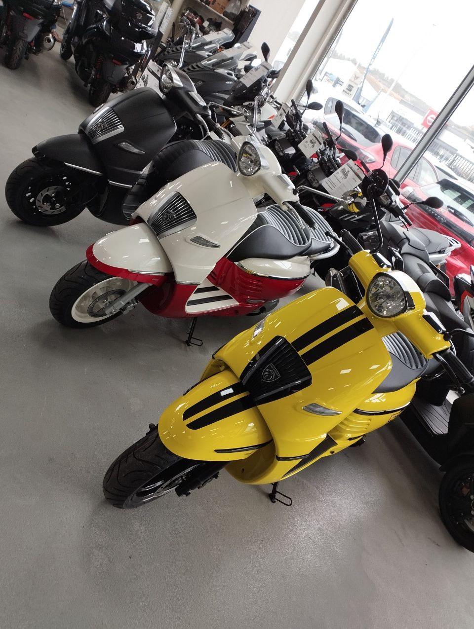 PEUGEOT DJANGO 125 4