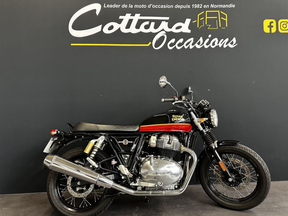 ROYAL ENFIELD INTERCEPTOR 4