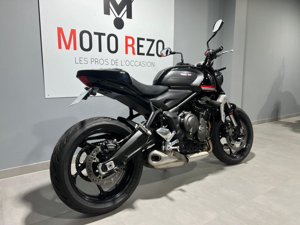 TRIUMPH TRIDENT 660 4