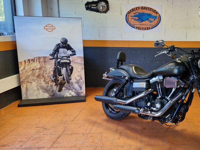 HARLEY-DAVIDSON DYNA STREET BOB 1584 4