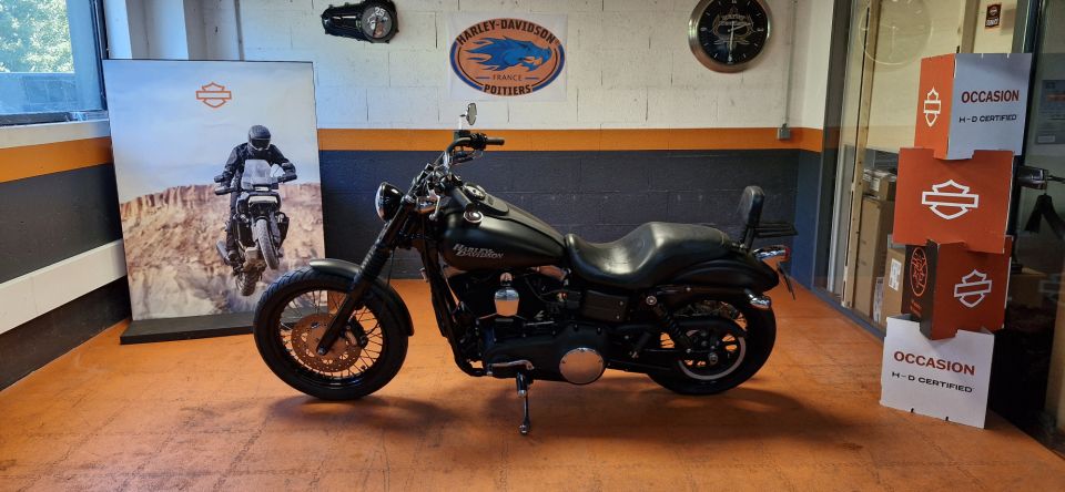 HARLEY-DAVIDSON DYNA STREET BOB 1584 4