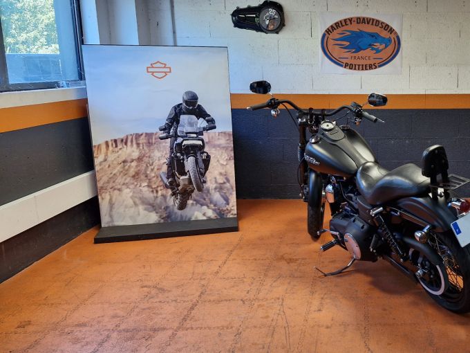 HARLEY-DAVIDSON DYNA STREET BOB 1584 4