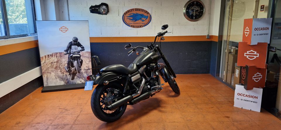 HARLEY-DAVIDSON DYNA STREET BOB 1584 4