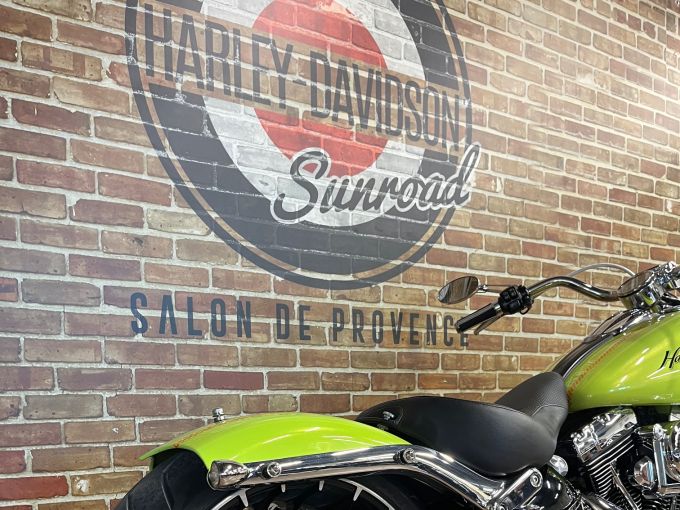 HARLEY-DAVIDSON SOFTAIL BREAKOUT 1690 4