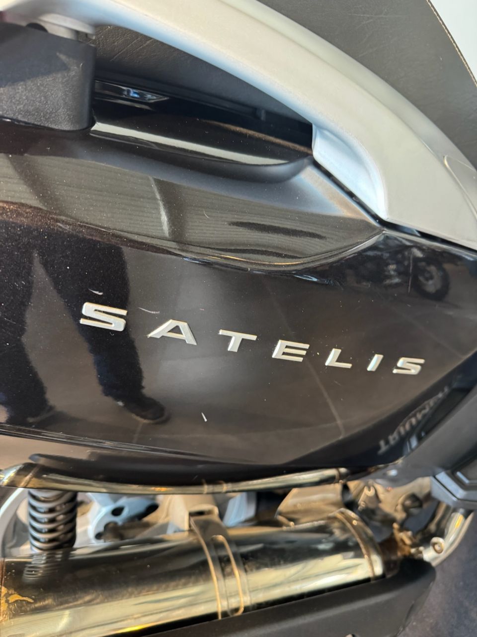 PEUGEOT SATELIS 400 4