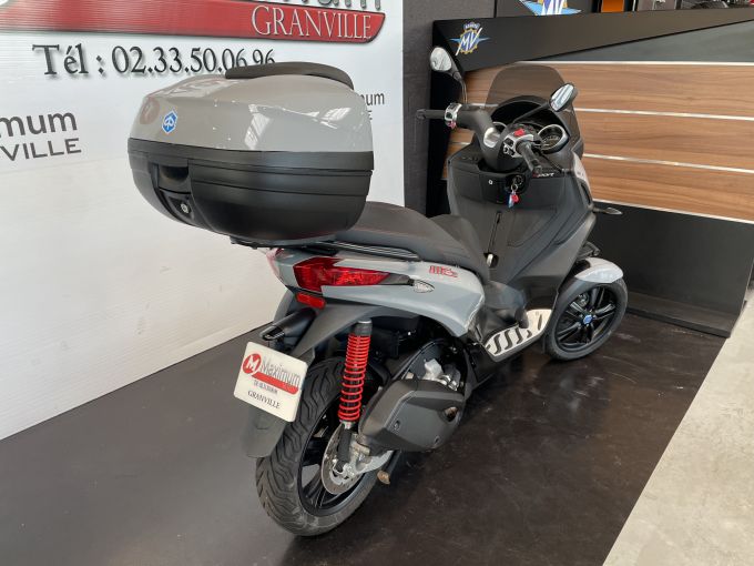 PIAGGIO MP3 300 HPE SPORT ABS ASR 4