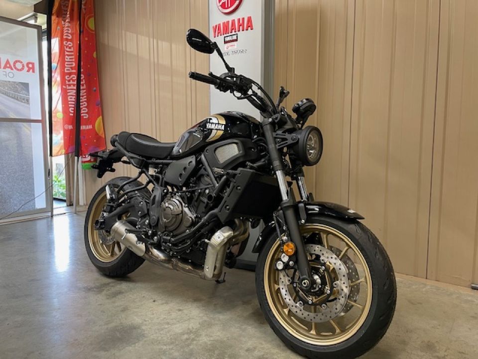 YAMAHA XSR 700 4