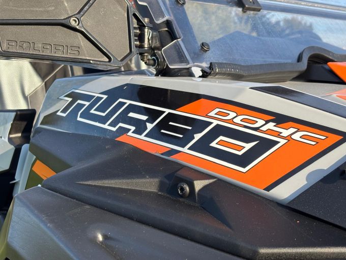 POLARIS RZR 1000 TURBO 4