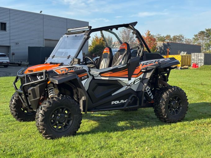 POLARIS RZR 1000 TURBO 4