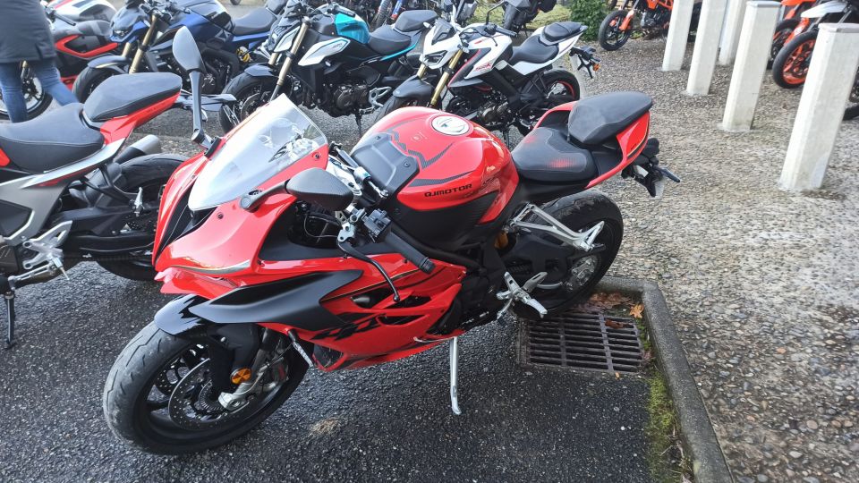 QJ MOTOR SRK 921 RR 4