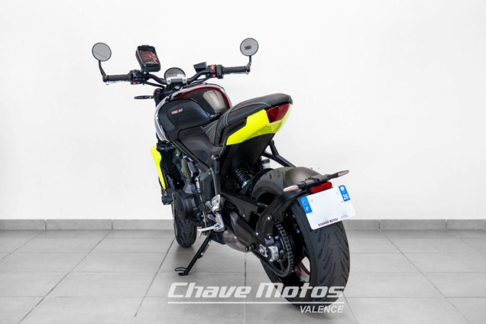 TRIUMPH TRIDENT 660 4