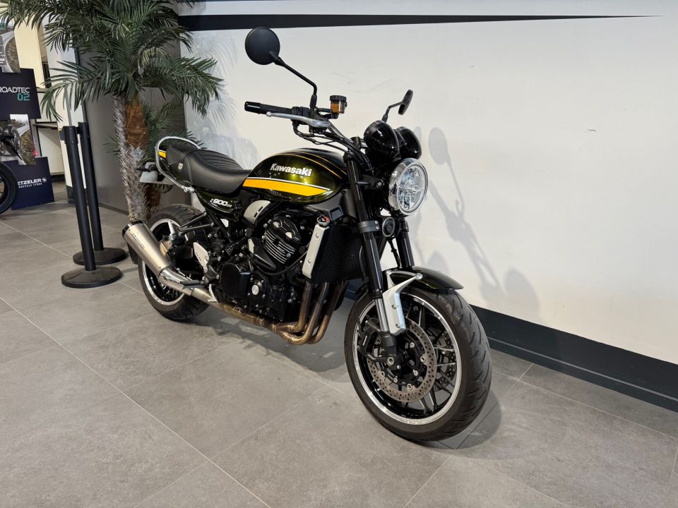 KAWASAKI Z900 RS 4