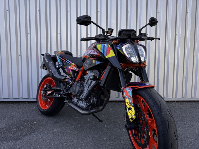 KTM 890 DUKE R 4