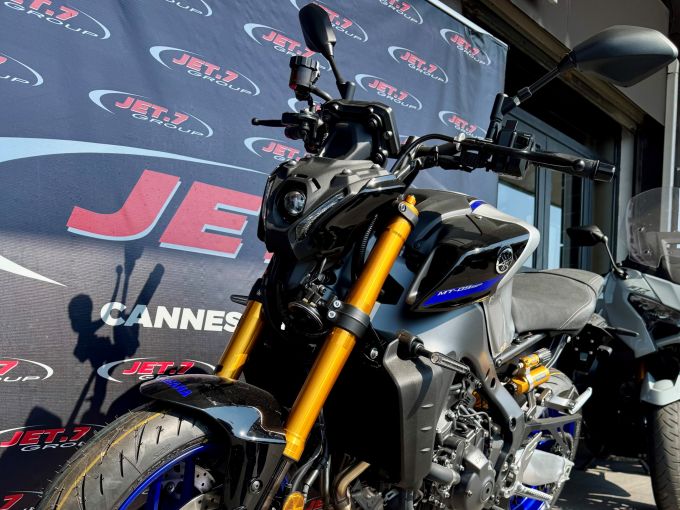 YAMAHA MT-09 SP 4