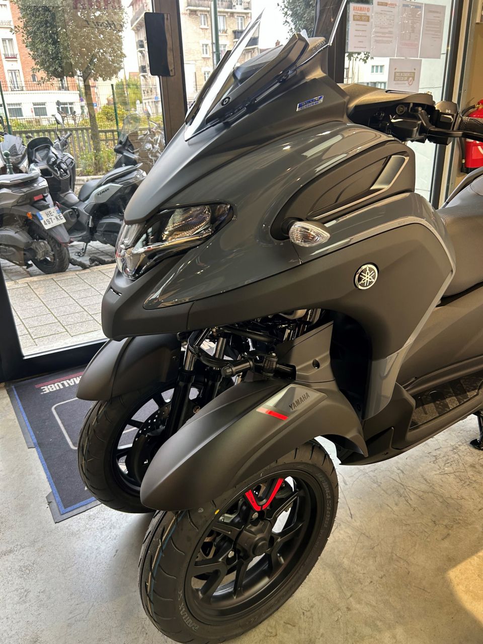 YAMAHA TRICITY 300 4