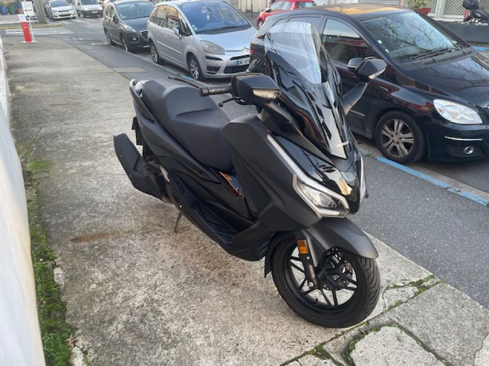 HONDA FORZA 125 ABS 4