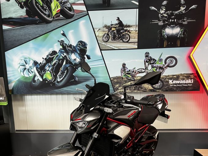 KAWASAKI Z 900 4