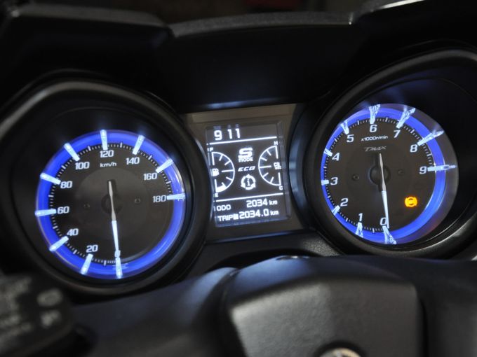 YAMAHA XP T-MAX 560 4