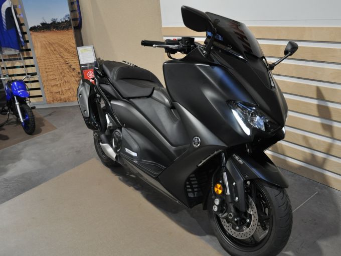 YAMAHA XP T-MAX 560 4
