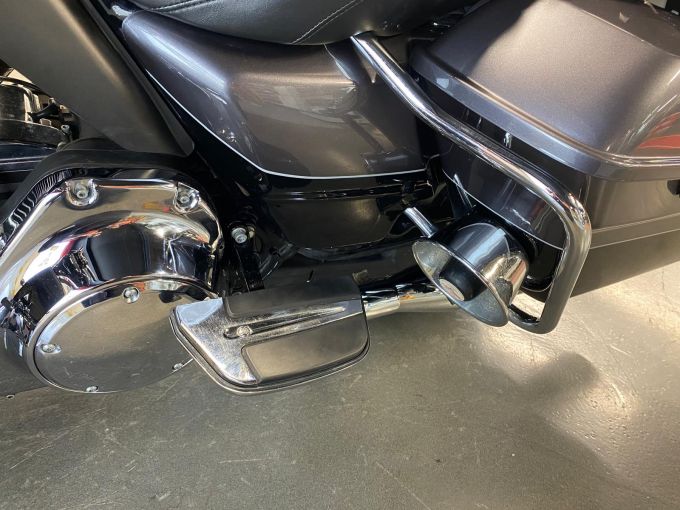 HARLEY-DAVIDSON TOURING ELECTRA 1690 ULTRA LIMITED 4