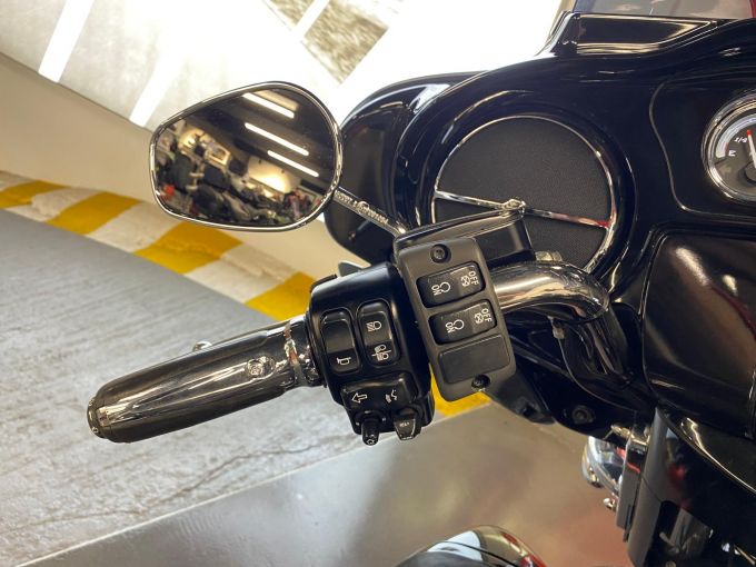 HARLEY-DAVIDSON TOURING ELECTRA 1690 ULTRA LIMITED 4