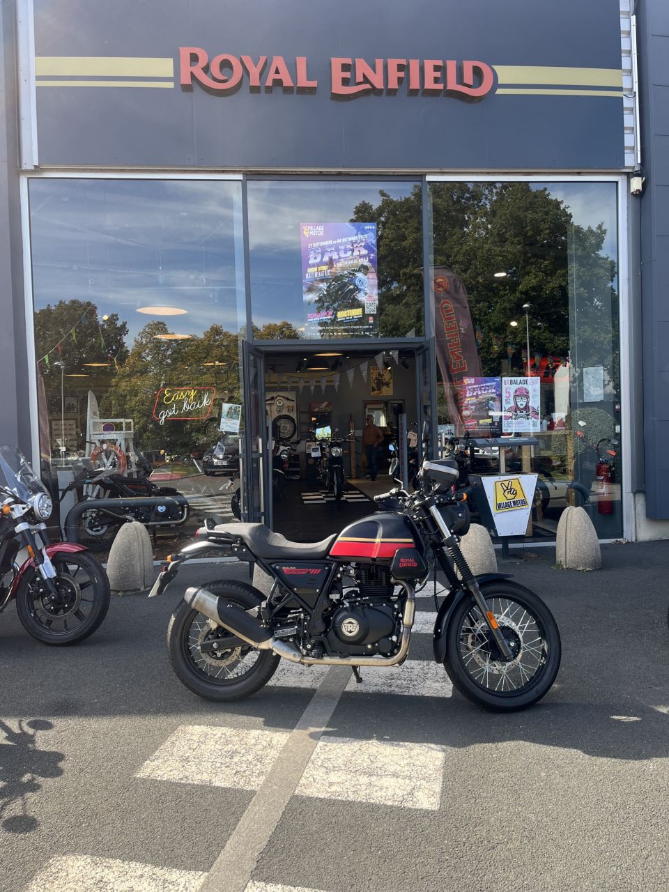 ROYAL ENFIELD SCRAM 411 4