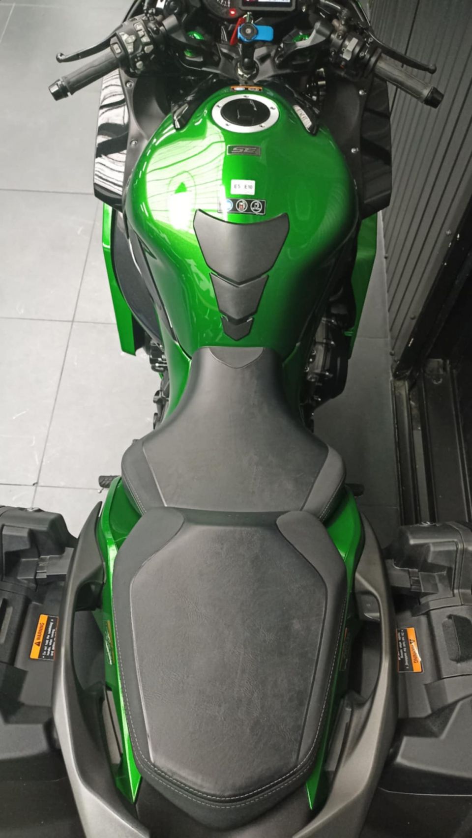 KAWASAKI Ninja H2 SX SE 4
