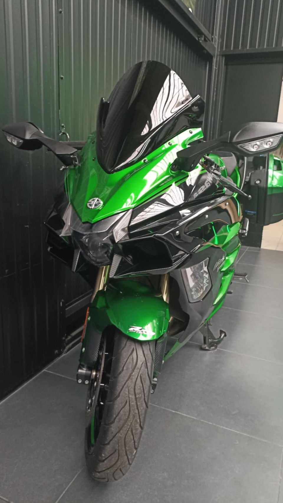 KAWASAKI Ninja H2 SX SE 4