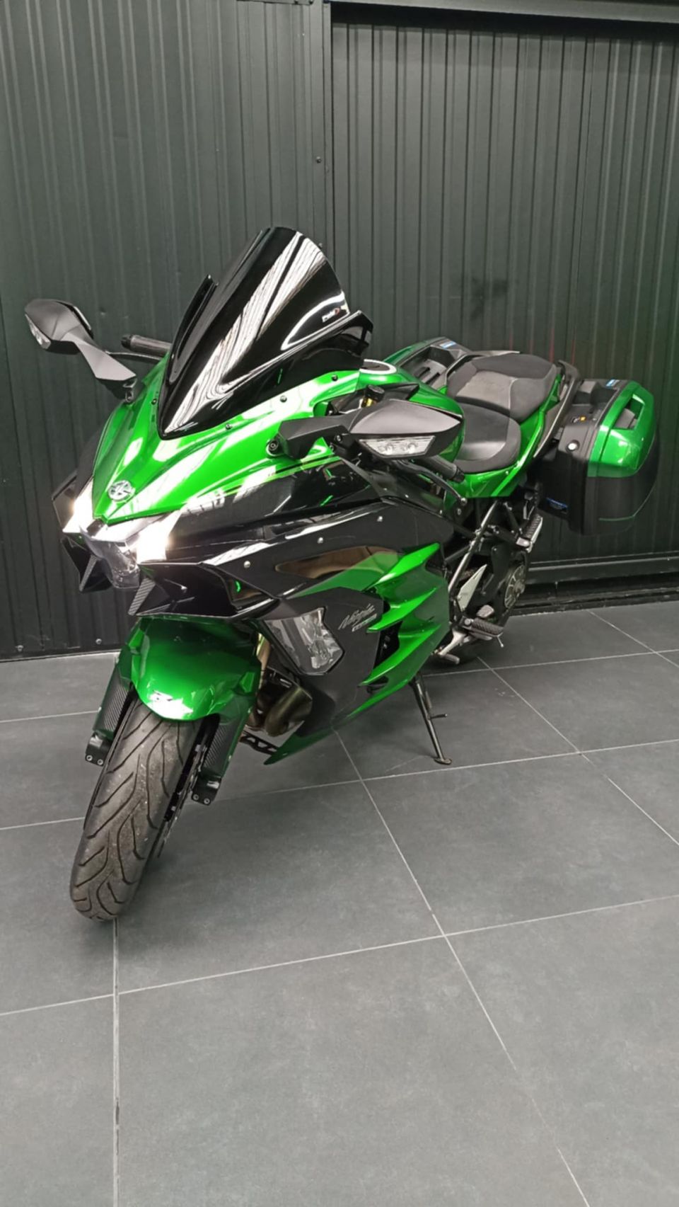 KAWASAKI Ninja H2 SX SE 4
