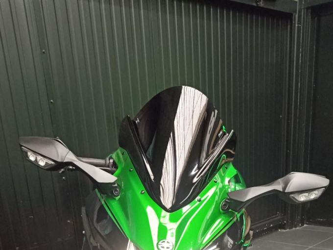 KAWASAKI Ninja H2 SX SE 4