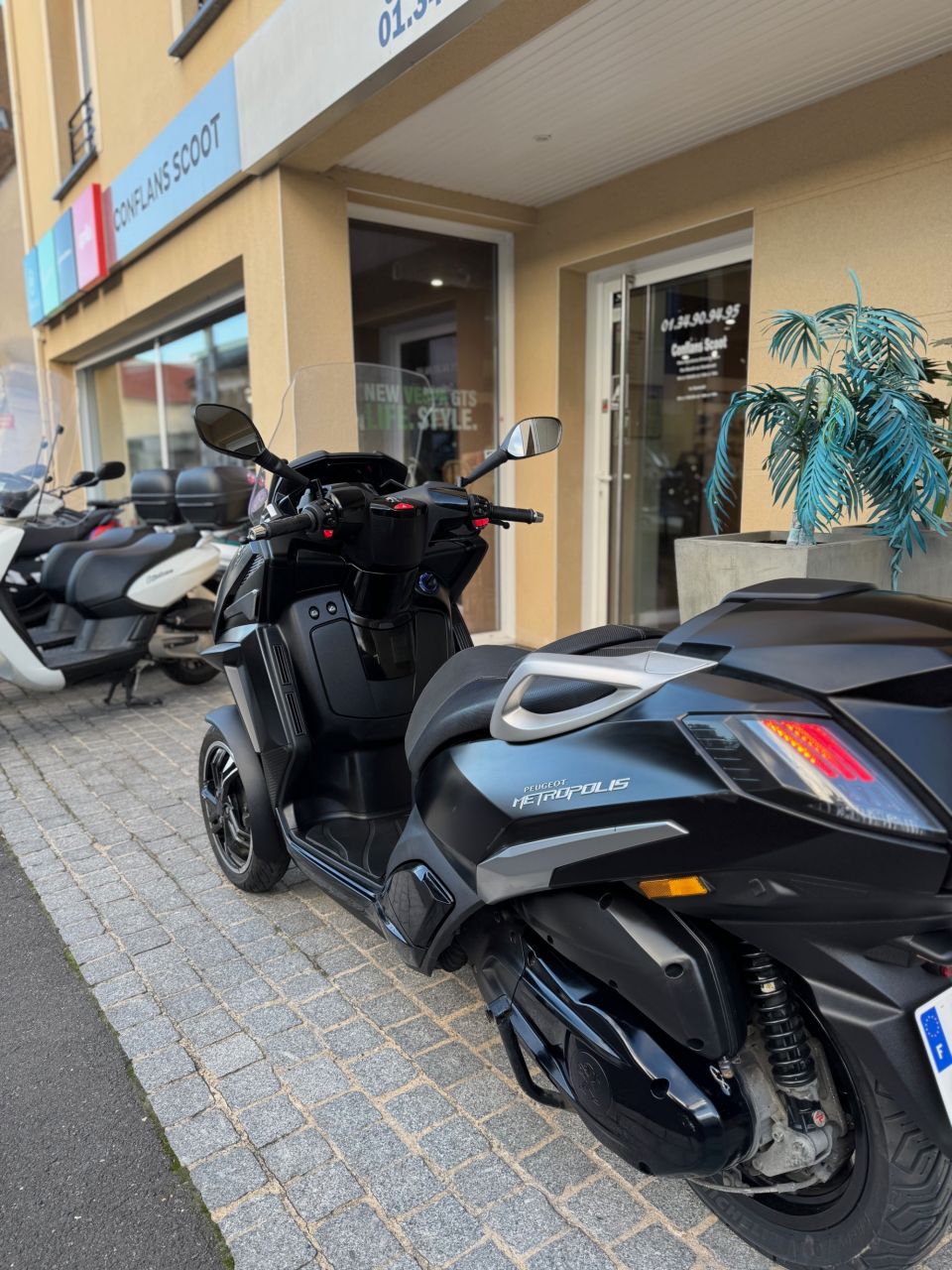 PEUGEOT METROPOLIS 400 4