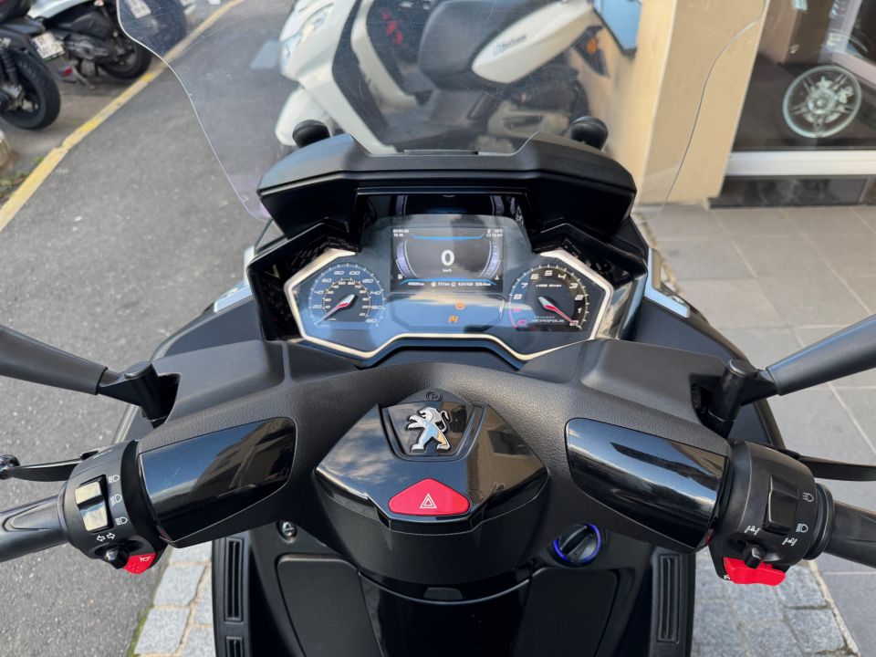 PEUGEOT METROPOLIS 400 4