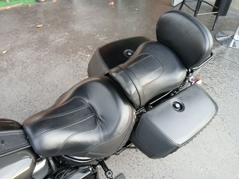 HARLEY-DAVIDSON SOFTAIL HERITAGE 1868 CLASSIC 4