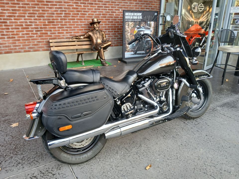 HARLEY-DAVIDSON SOFTAIL HERITAGE 1868 CLASSIC 4
