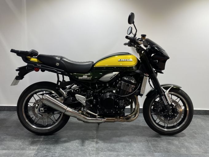 KAWASAKI Z 900 RS 4