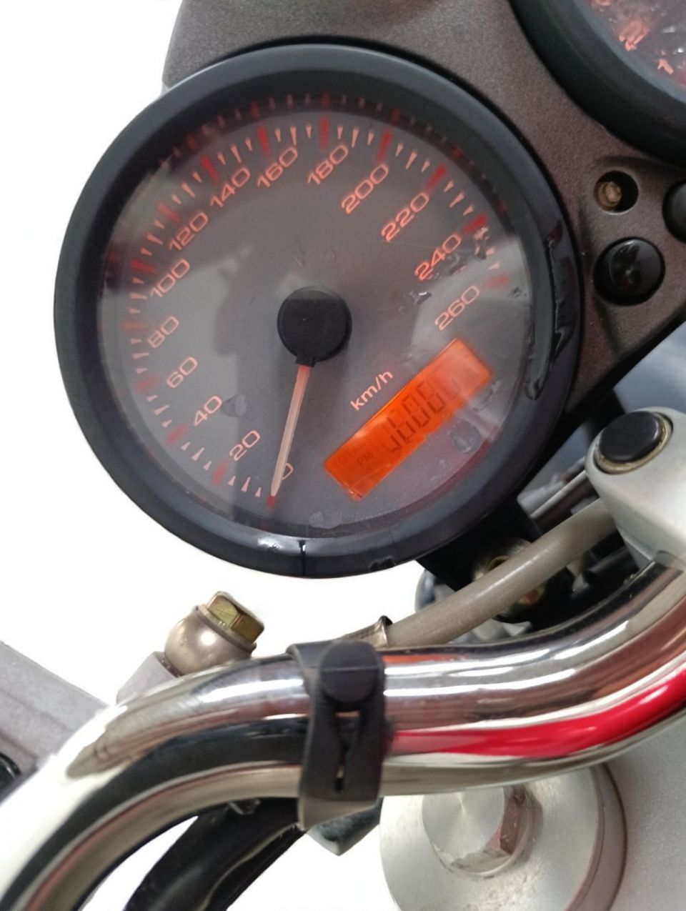 DUCATI 620 MONSTER S 4