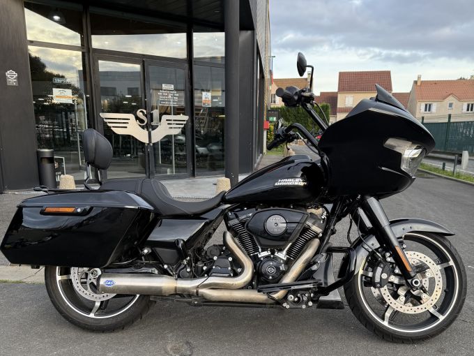HARLEY-DAVIDSON TOURING ROAD GLIDE 1923 4