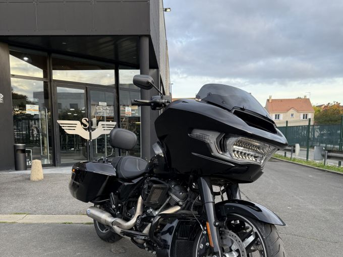 HARLEY-DAVIDSON TOURING ROAD GLIDE 1923 4