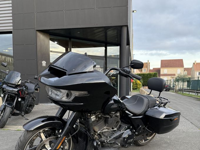 HARLEY-DAVIDSON TOURING ROAD GLIDE 1923 4