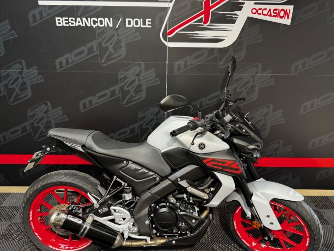 YAMAHA MT-125 ABS 4