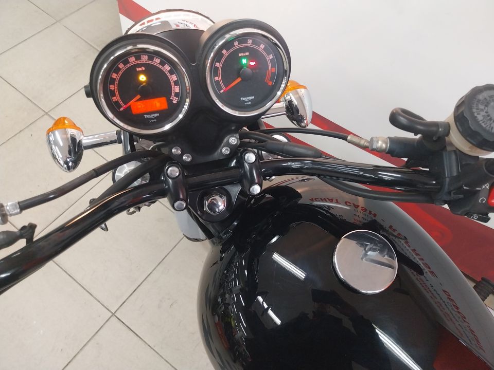 TRIUMPH SCRAMBLER 865 4