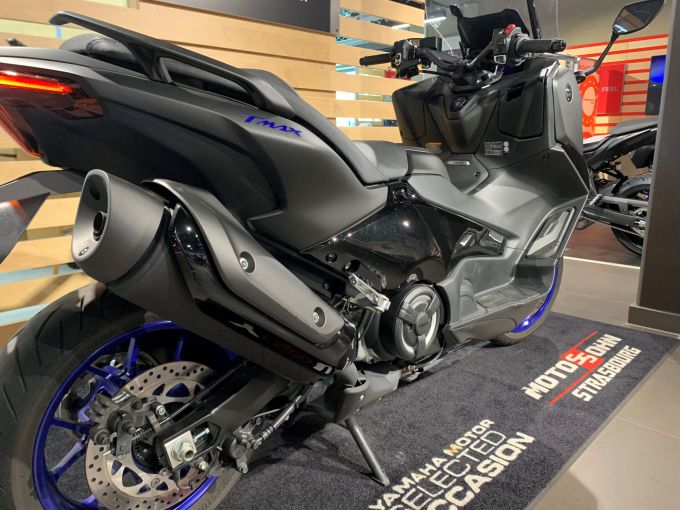 YAMAHA XP T-MAX 560 4